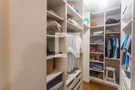 Casa à venda com 503m², 4 quartos e 4 vagasCloset da Suíte 1