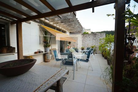 Apartamento à venda com 260m², 4 quartos e 1 vagaTerraço