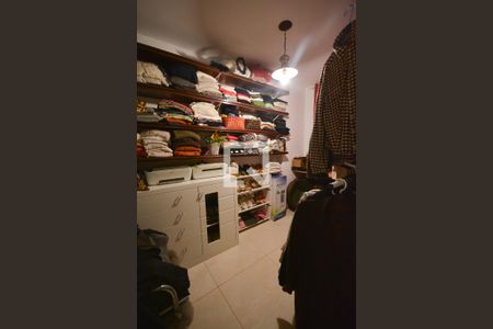 Apartamento à venda com 260m², 4 quartos e 1 vagaCloset