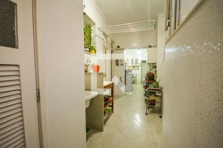 Apartamento à venda com 260m², 4 quartos e 1 vagaÁrea de Serviço