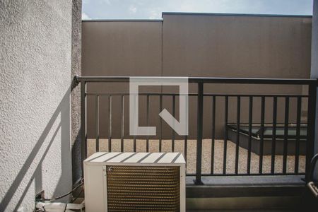 Varanda de kitnet/studio para alugar com 1 quarto, 27m² em Mirandópolis, São Paulo