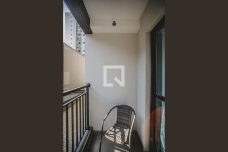 Varanda de kitnet/studio para alugar com 1 quarto, 27m² em Mirandópolis, São Paulo