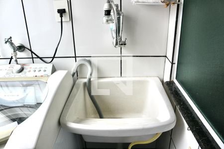 Apartamento para alugar com 72m², 2 quartos e 1 vaga Apartamento para alugar com 72m², 2 quartos e 1 vagaÁrea de Serviço