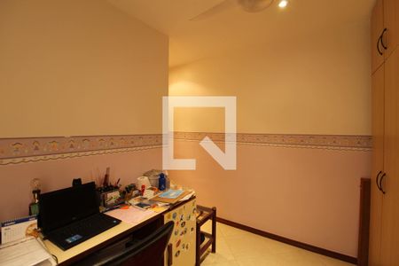 Apartamento à venda com 334m², 3 quartos e 4 vagasQuarto 2