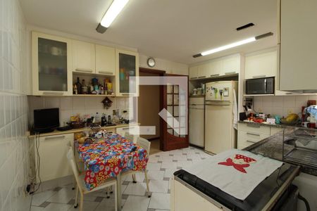 Apartamento à venda com 334m², 3 quartos e 4 vagasCozinha