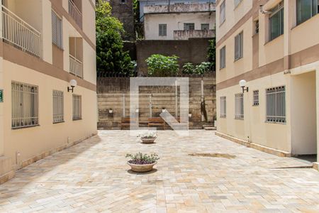 Apartamento para alugar com 50m², 2 quartos e 1 vagaÁrea comum