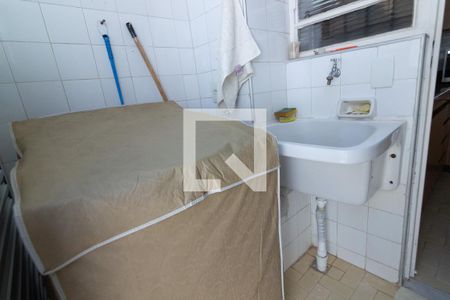 Apartamento à venda com 140m², 3 quartos e 1 vagaÁrea de Serviço