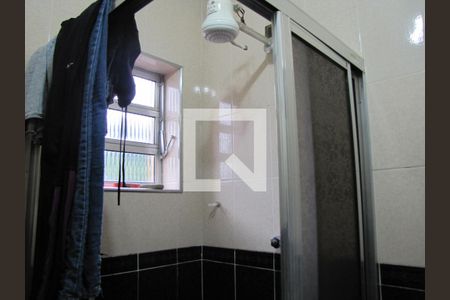 Casa à venda com 240m², 4 quartos e 4 vagasBanheiro da Suíte