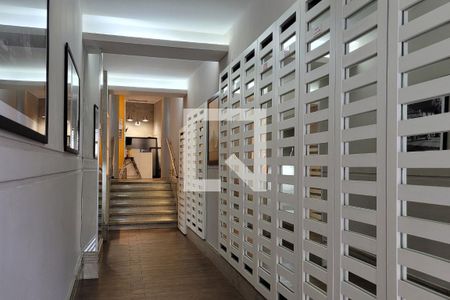 Apartamento à venda com 77m², 2 quartos e sem vagaÁrea comum