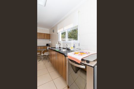 Casa de condomínio à venda com 150m², 4 quartos e 6 vagasCozinha