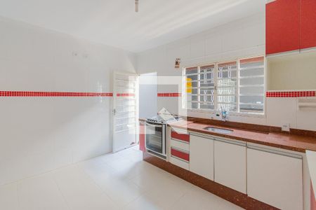 Casa à venda com 136m², 3 quartos e 4 vagas Casa à venda com 136m², 3 quartos e 4 vagascozinha