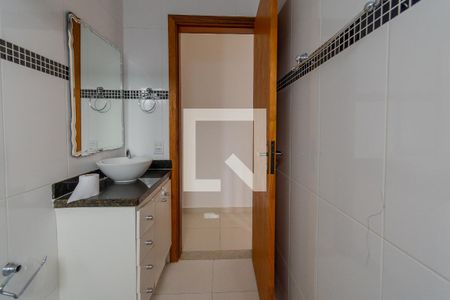 Casa à venda com 136m², 3 quartos e 4 vagas Casa à venda com 136m², 3 quartos e 4 vagasBanheiro Social