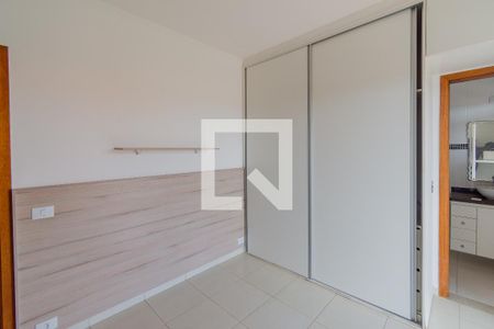 Casa à venda com 136m², 3 quartos e 4 vagas Casa à venda com 136m², 3 quartos e 4 vagasQuarto 3 - Suíte