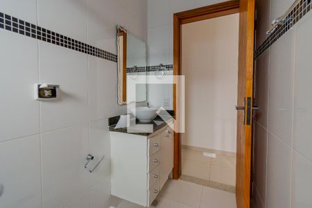 Casa à venda com 136m², 3 quartos e 4 vagas Casa à venda com 136m², 3 quartos e 4 vagasBanheiro Social