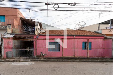 Casa à venda com 250m², 2 quartos e 1 vagaFachada