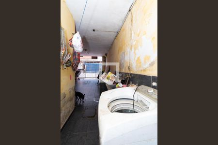 Casa à venda com 250m², 2 quartos e 1 vagaÁrea de Serviço