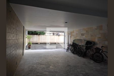 Apartamento à venda com 191m², 3 quartos e 2 vagas Apartamento à venda com 191m², 3 quartos e 2 vagasÁrea Comum - Playground