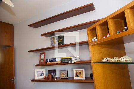 Apartamento à venda com 191m², 3 quartos e 2 vagas Apartamento à venda com 191m², 3 quartos e 2 vagasQuarto 1