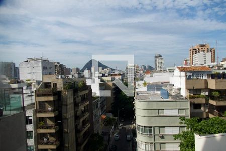 Apartamento à venda com 191m², 3 quartos e 2 vagas Apartamento à venda com 191m², 3 quartos e 2 vagasSala vista
