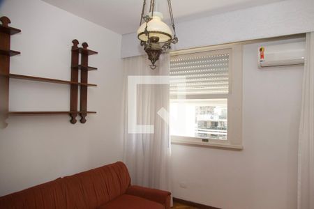 Apartamento à venda com 191m², 3 quartos e 2 vagas Apartamento à venda com 191m², 3 quartos e 2 vagasQuarto 2