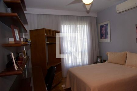 Apartamento à venda com 191m², 3 quartos e 2 vagas Apartamento à venda com 191m², 3 quartos e 2 vagasQuarto 1