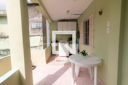 Casa à venda com 286m², 3 quartos e 6 vagas Casa à venda com 286m², 3 quartos e 6 vagasÁrea de Serviço