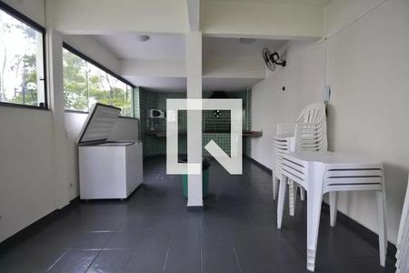 Apartamento à venda com 88m², 2 quartos e 2 vagas Apartamento à venda com 88m², 2 quartos e 2 vagasChurrasqueira