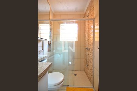 Casa à venda com 193m², 3 quartos e 4 vagasBanheiro Social