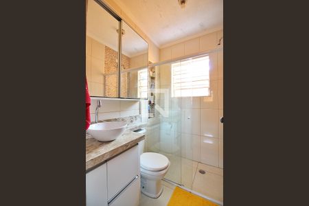 Casa à venda com 193m², 3 quartos e 4 vagasBanheiro Social