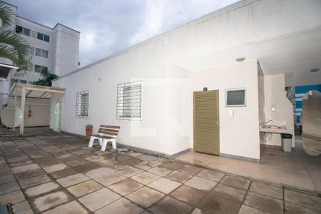 Apartamento à venda com 43m², 2 quartos e 1 vaga Apartamento à venda com 43m², 2 quartos e 1 vagaÁrea comum - Salão de festas