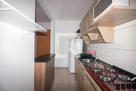 Apartamento à venda com 43m², 2 quartos e 1 vaga Apartamento à venda com 43m², 2 quartos e 1 vagaCozinha e Área de Serviço