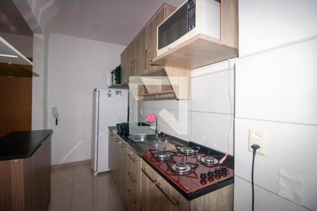 Apartamento à venda com 43m², 2 quartos e 1 vaga Apartamento à venda com 43m², 2 quartos e 1 vagaCozinha e Área de Serviço