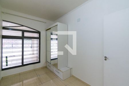 Quarto 1 de casa para alugar com 2 quartos, 55m² em Jardim Jabaquara, São Paulo