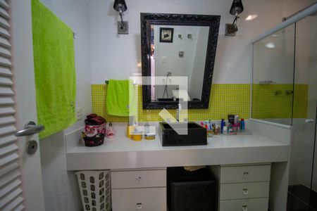 Apartamento à venda com 146m², 2 quartos e 2 vagas Apartamento à venda com 146m², 2 quartos e 2 vagasBanheiro da Suíte 2