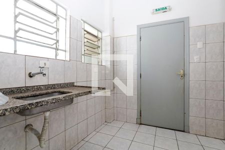 Cozinha de kitnet/studio para alugar com 1 quarto, 25m² em Bela Vista, São Paulo