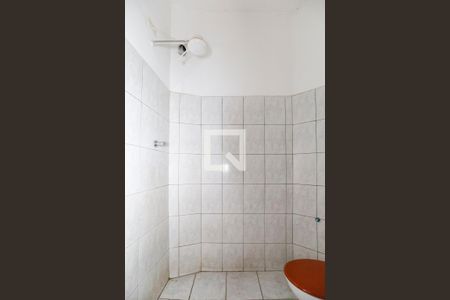 Banheiro de kitnet/studio para alugar com 1 quarto, 25m² em Bela Vista, São Paulo