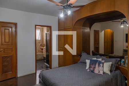 Apartamento à venda com 240m², 3 quartos e 2 vagasQuarto 2 - Suíte