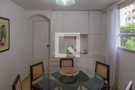 Apartamento à venda com 240m², 3 quartos e 2 vagasCopa