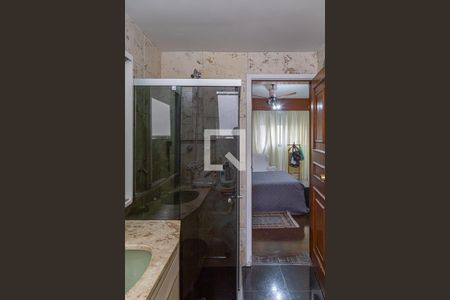 Apartamento à venda com 240m², 3 quartos e 2 vagasBanheiro da Suíte 2