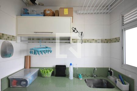 Apartamento à venda com 188m², 3 quartos e 2 vagas Apartamento à venda com 188m², 3 quartos e 2 vagasÁrea de serviço