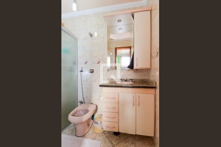 Casa à venda com 592m², 3 quartos e 5 vagasBanheiro da Suíte 2