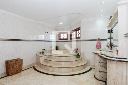 Casa à venda com 592m², 3 quartos e 5 vagasBanheiro da Suíte 3