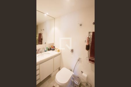 Apartamento à venda com 175m², 4 quartos e 3 vagasBanheiro Suíte 2