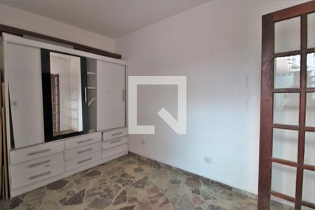 Casa à venda com 150m², 3 quartos e 3 vagasQuarto de serviço