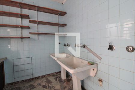 Casa à venda com 150m², 3 quartos e 3 vagasLavanderia