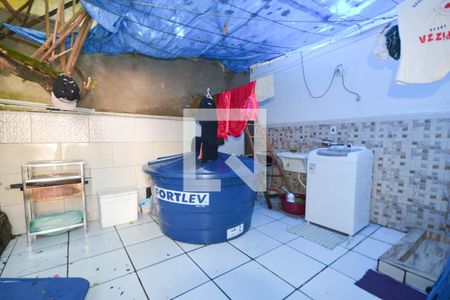 Casa à venda com 100m², 3 quartos e sem vagaQuintal