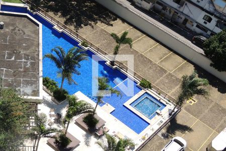Apartamento à venda com 37m², 1 quarto e sem vagaÁrea comum - Piscina