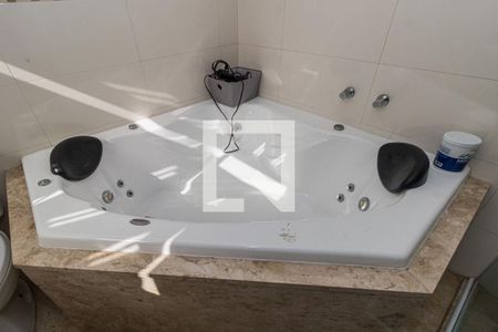 Casa para alugar com 300m², 3 quartos e 5 vagasBanheiro da Suíte 1