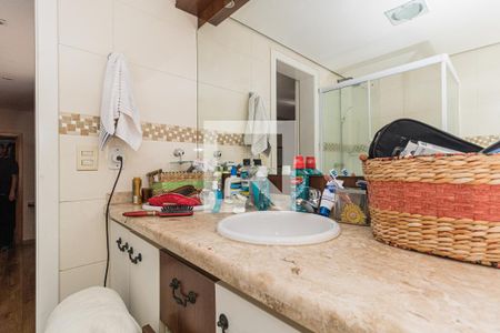 Casa para alugar com 300m², 3 quartos e 5 vagasBanheiro da Suíte 1