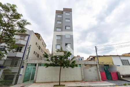 Apartamento à venda com 80m², 3 quartos e 2 vagasFachada